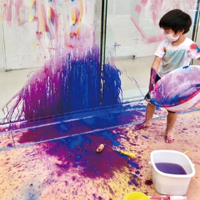 【ぐるぐるキングダム】夏だ！ 絵の具と水で思いきり遊ぼう＠横浜あざみ野